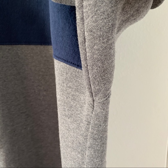 Champion Size XXL Gray Sweatshirt Pullover Top Long Sleeve Crew Neck Stripe Logo - Picture 12 of 13